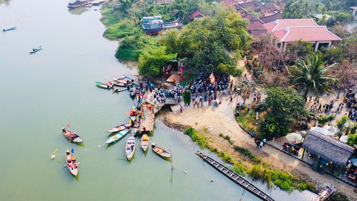 A riverside panorama of Kim Bong village seen from Hoi An.