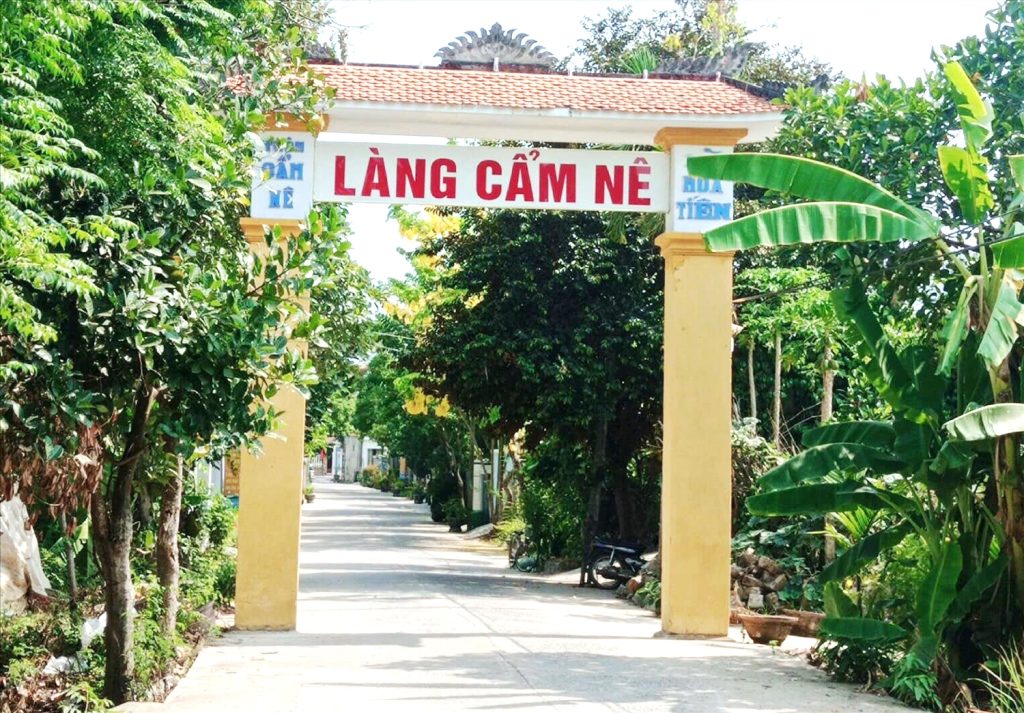 Village entrance or Cam Ne craft village sign