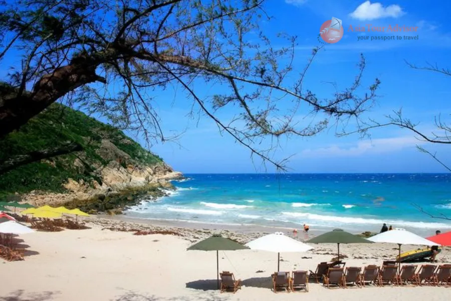 White sand beaches in Binh Ba