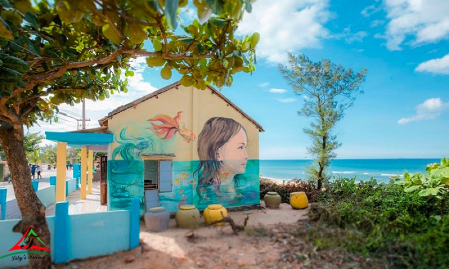 Colorful mural walls in Tam Thanh Village