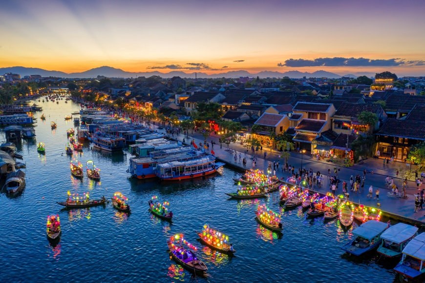Hoi An lanterns at night